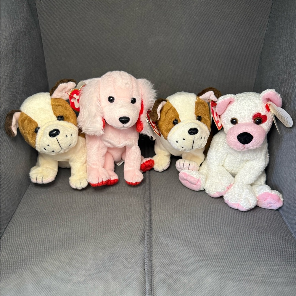 TY Beanie Babies 4 Valentine’s Day Pups